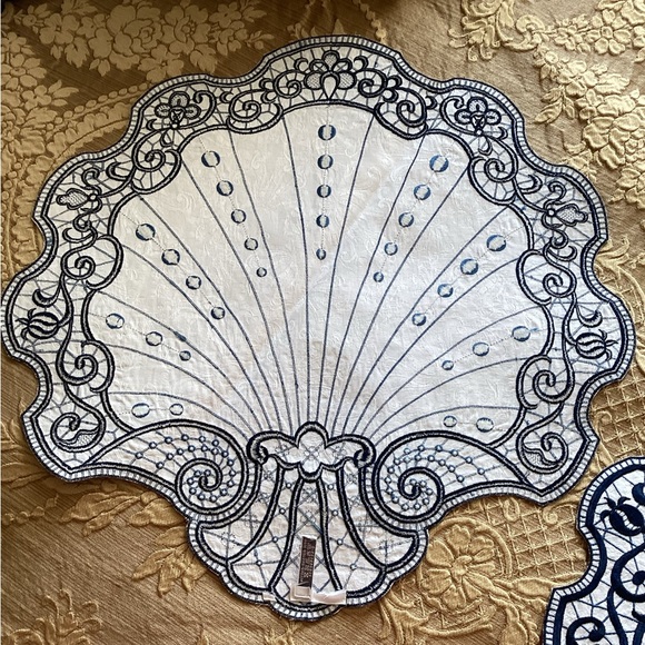 Two Navy and White E. Braun & Co. New York embroidered Placemats - Picture 5 of 7